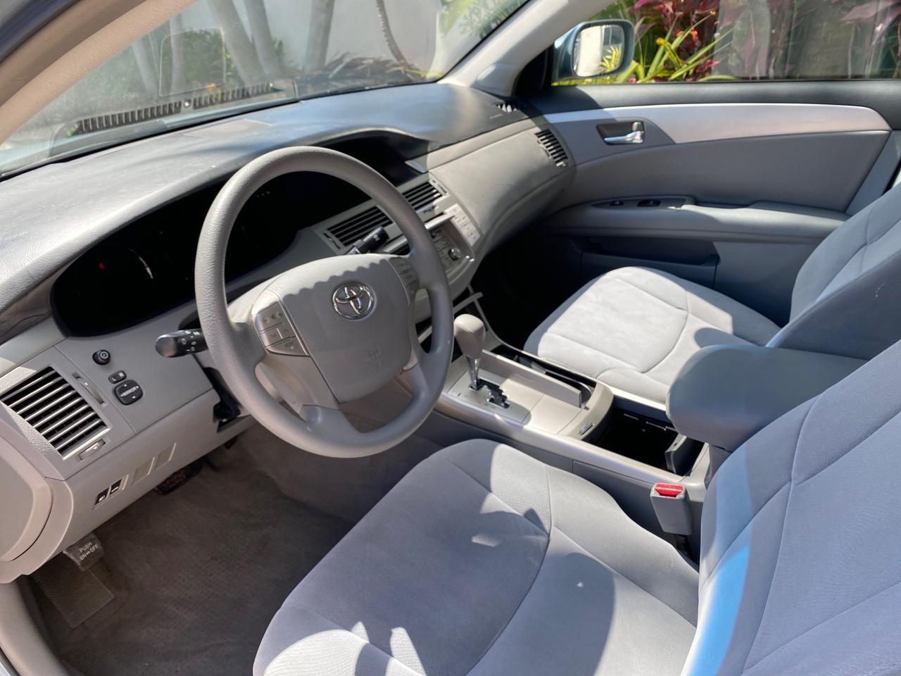 2008 Toyota Avalon XL SUNROOF 1 OWNER LOW MILES 39,358 Pompano Beach FL