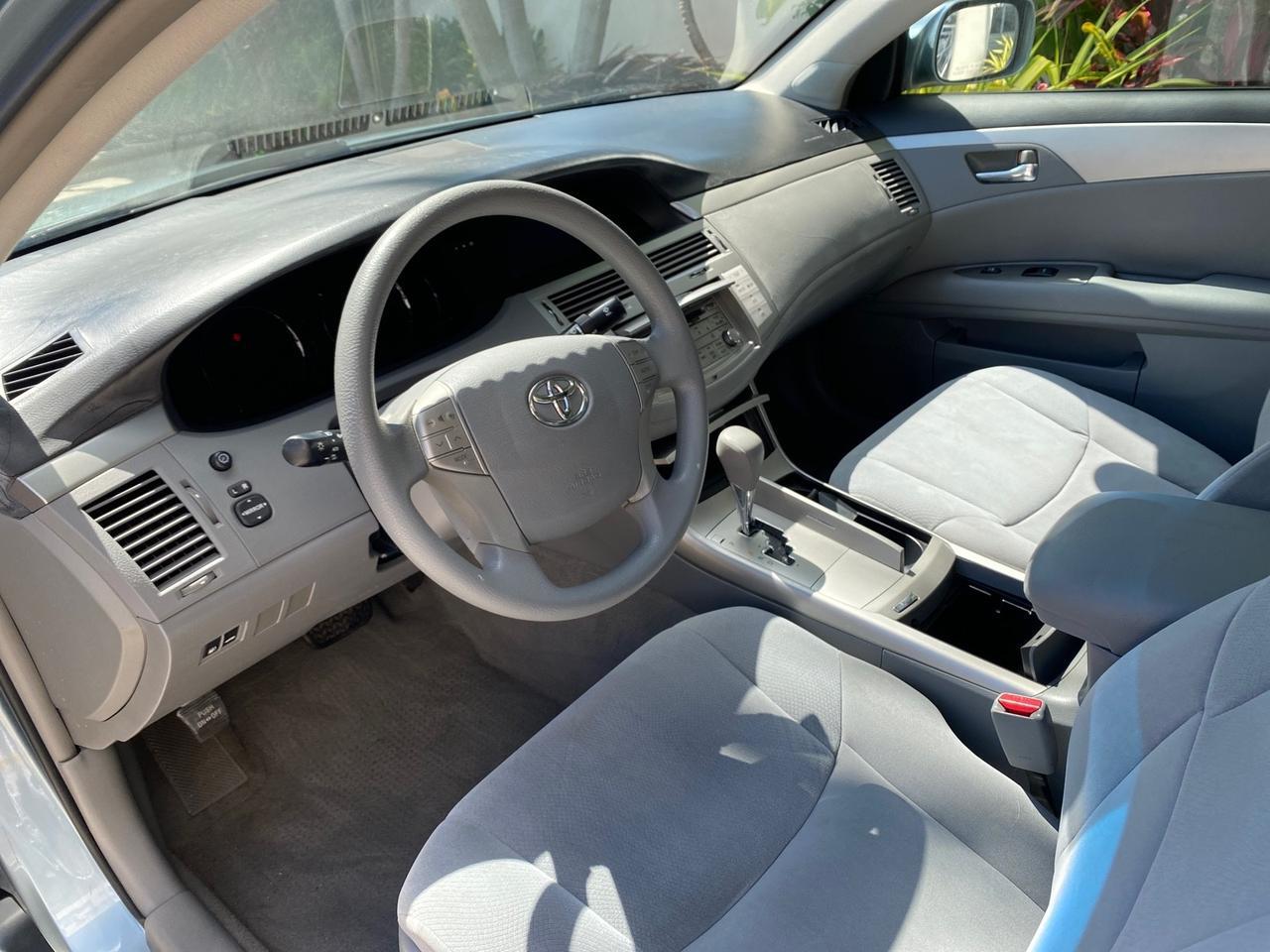 2008 Toyota Avalon XL SUNROOF 1 OWNER LOW MILES 39,358 Pompano Beach FL