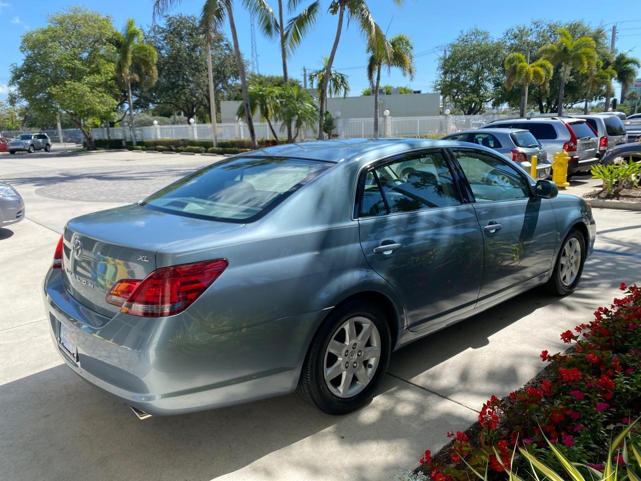 2008 Toyota Avalon XL SUNROOF 1 OWNER LOW MILES 39,358 Pompano Beach FL