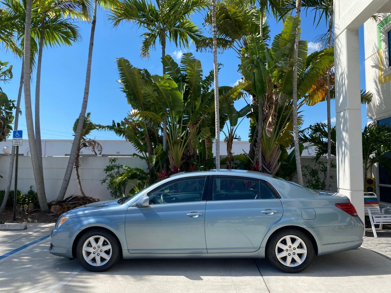 2008 Toyota Avalon XL SUNROOF 1 OWNER LOW MILES 39,358 Pompano Beach FL