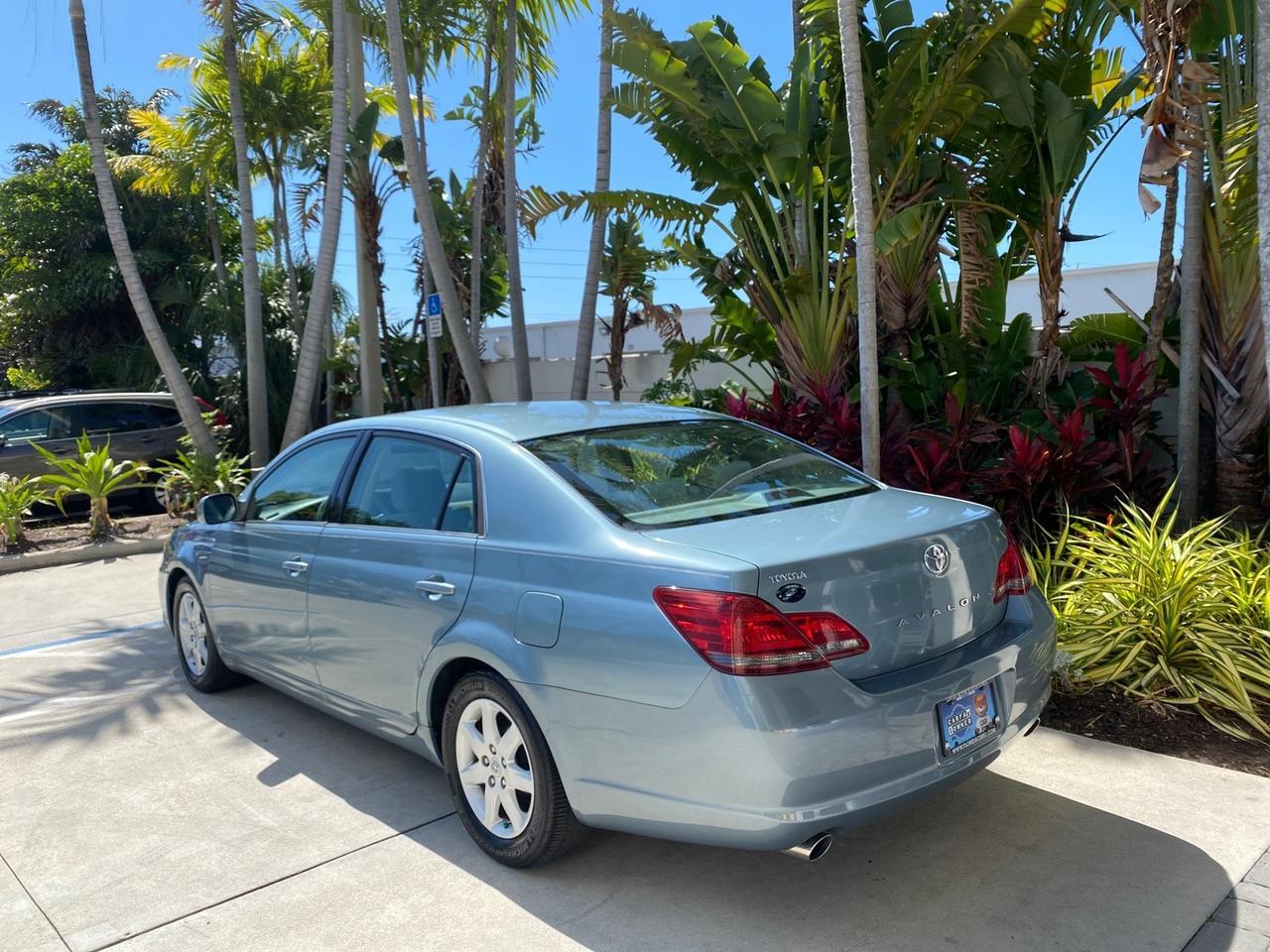 2008 Toyota Avalon XL SUNROOF 1 OWNER LOW MILES 39,358 Pompano Beach FL