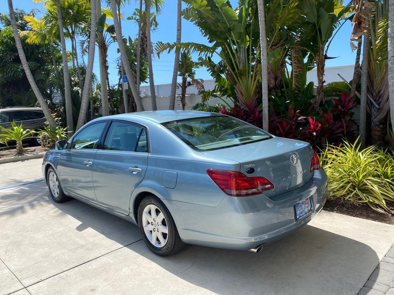 2008 Toyota Avalon XL SUNROOF 1 OWNER LOW MILES 39,358 Pompano Beach FL
