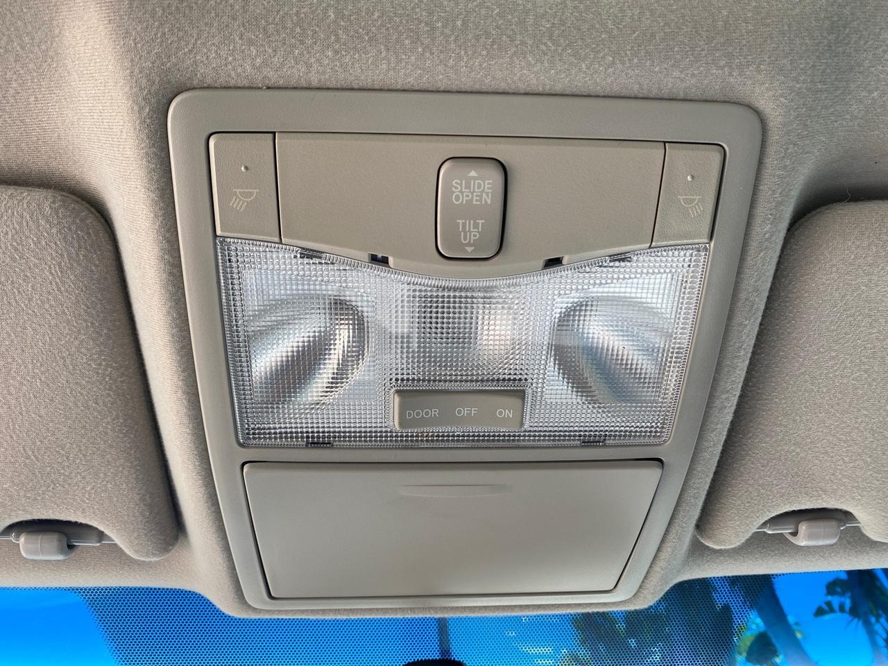 2008 Toyota Avalon XL SUNROOF 1 OWNER LOW MILES 39,358 Pompano Beach FL