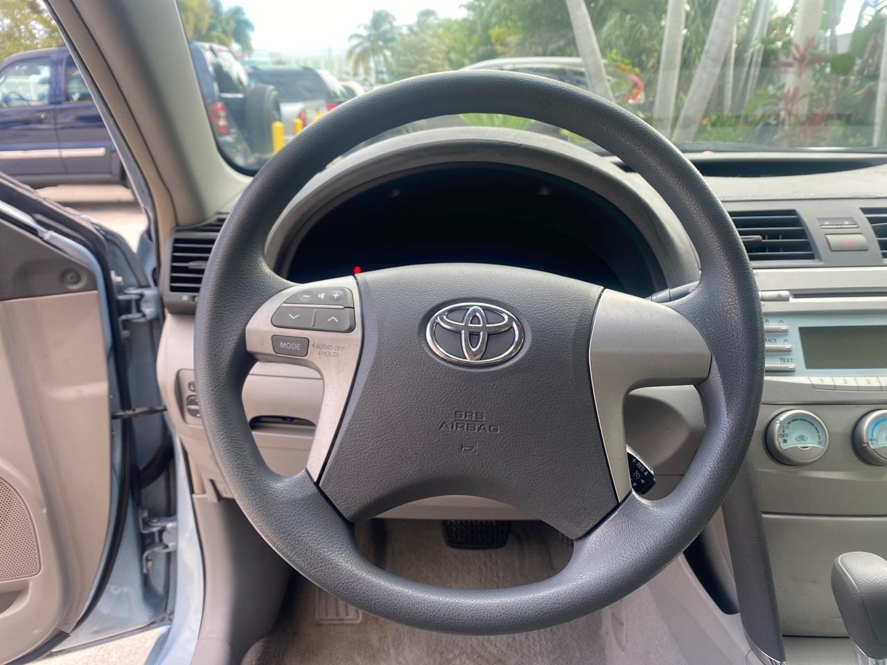 2008 Toyota Camry LE LOW MILES 63,391 1 OWNER Pompano Beach FL