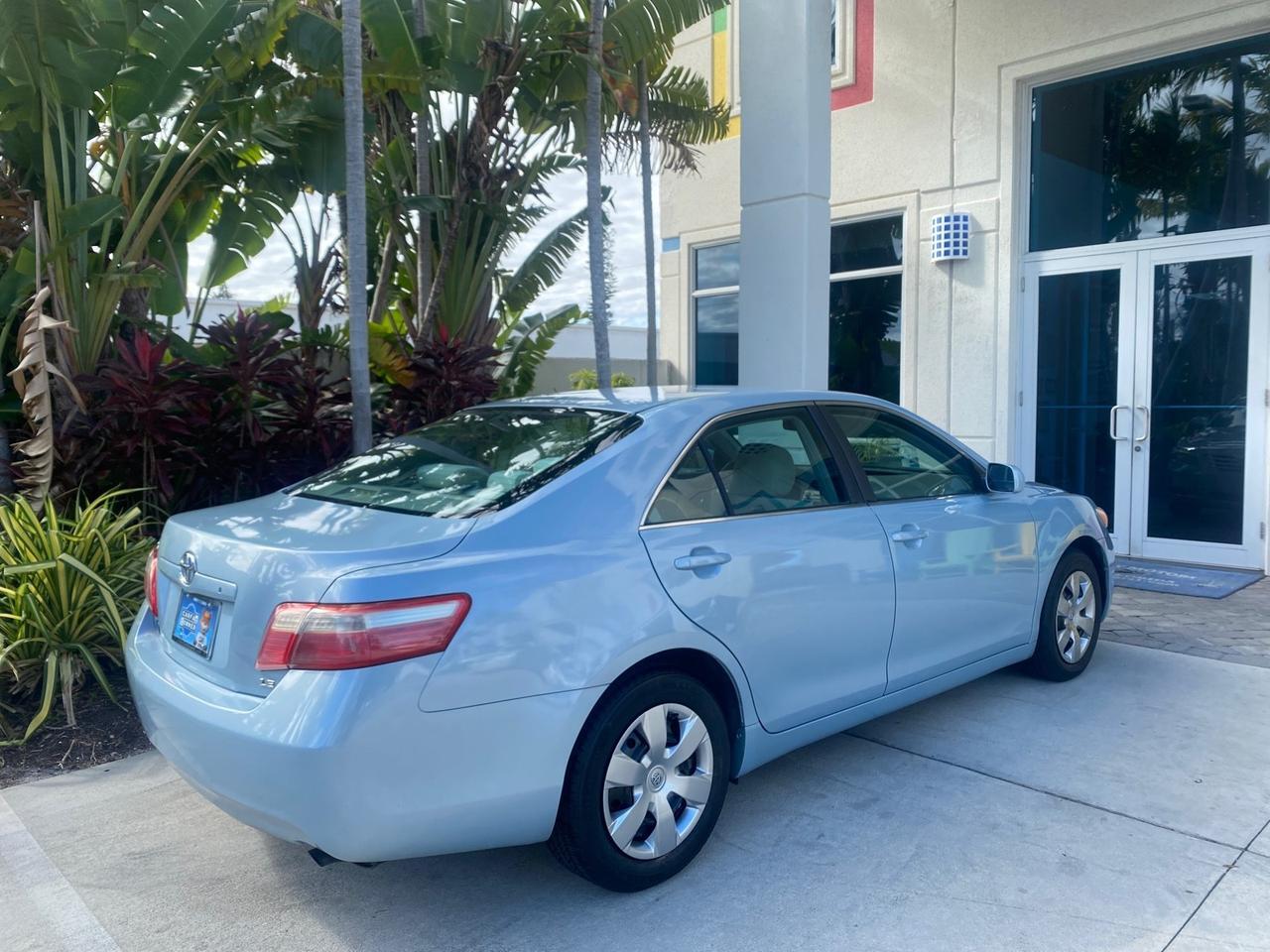 2008 Toyota Camry LE LOW MILES 63,391 1 OWNER Pompano Beach FL