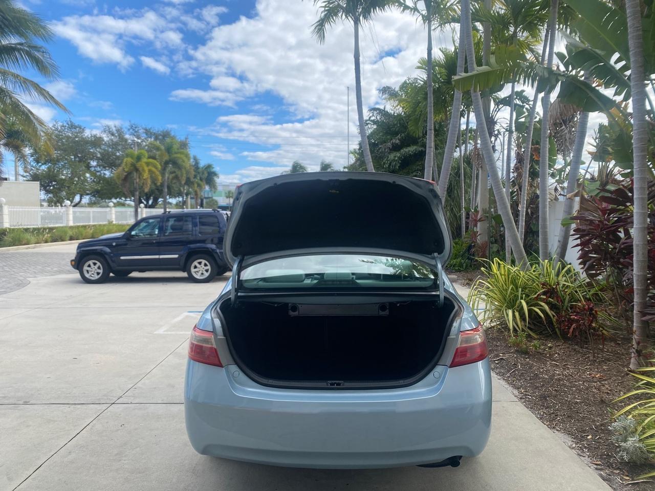 2008 Toyota Camry LE LOW MILES 63,391 1 OWNER Pompano Beach FL