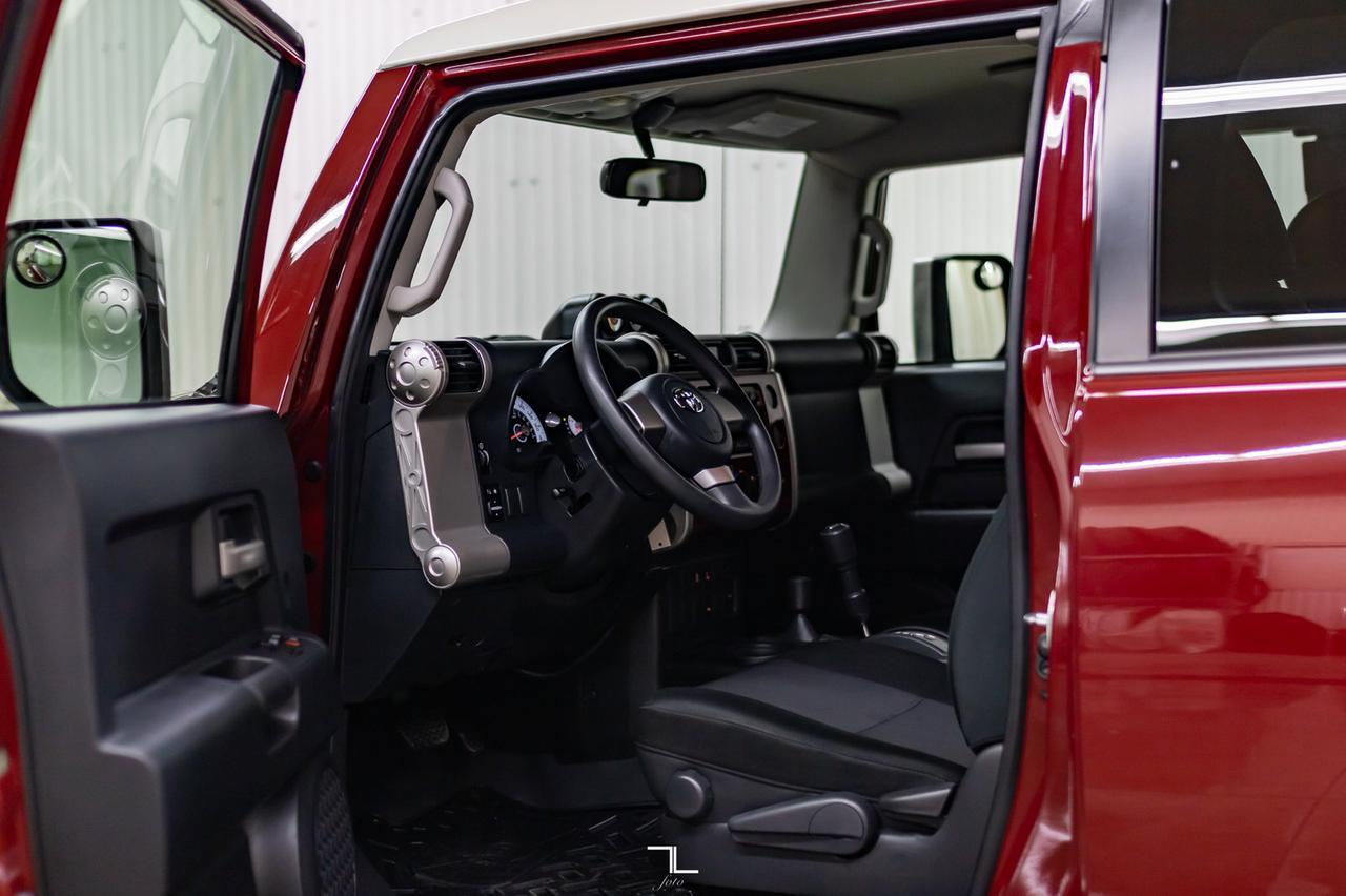 2008 Toyota FJ Cruiser 4x4 C-Package Red Deer AB