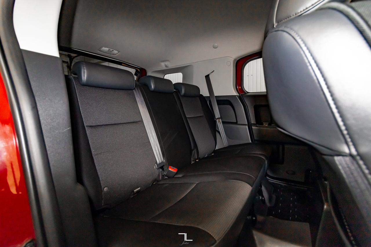 2008 Toyota FJ Cruiser 4x4 C-Package Red Deer AB