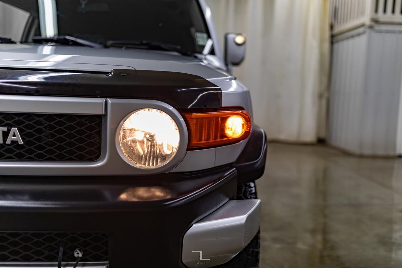 2008 Toyota FJ Cruiser 4x4 C-Package Red Deer AB