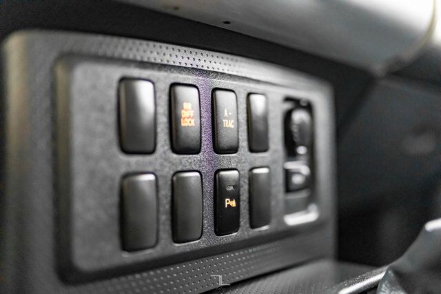 2008 Toyota FJ Cruiser 4x4 C-Package Red Deer AB