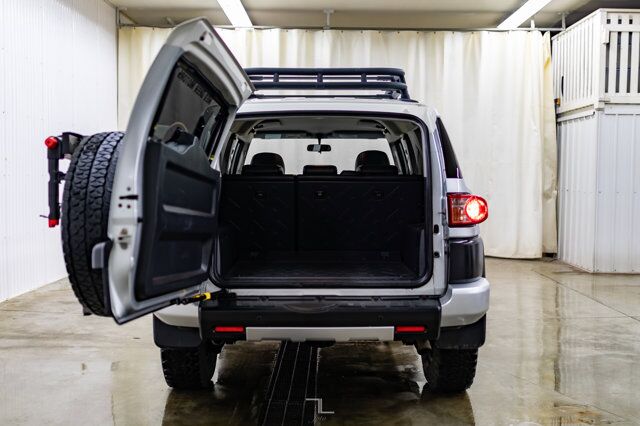 2008 Toyota FJ Cruiser 4x4 C-Package Red Deer AB