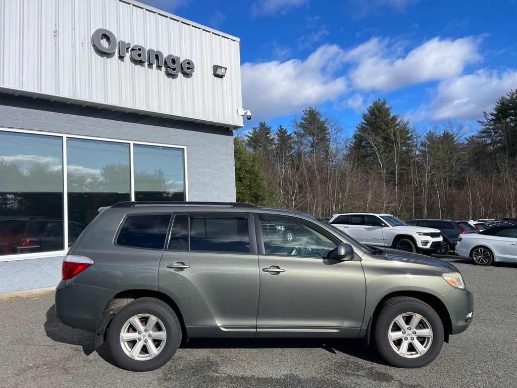 2008 Toyota Highlander Base Orange MA