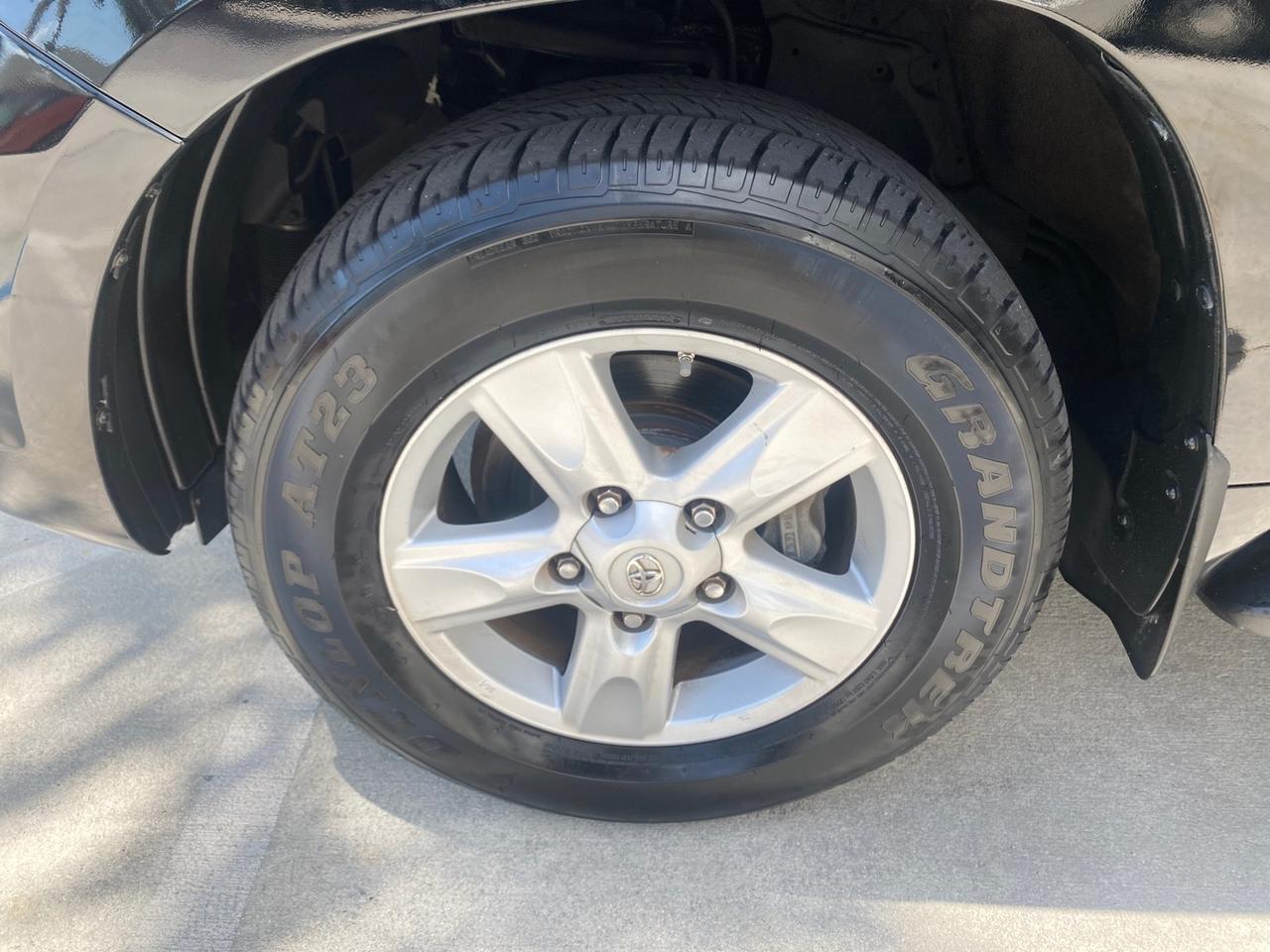 2008 Toyota Land Cruiser LOOKS LIKE NEW 4WD Pompano Beach FL