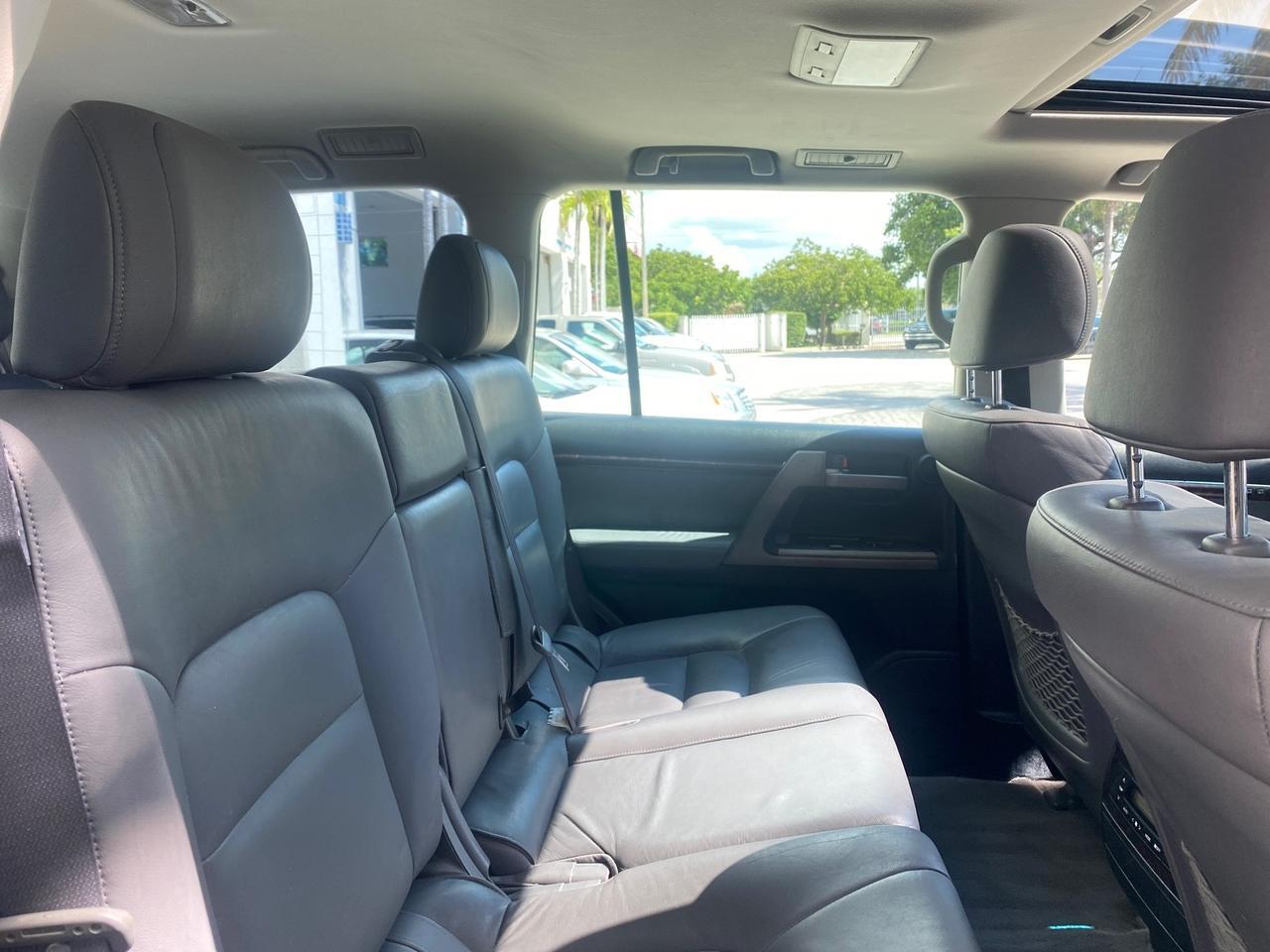 2008 Toyota Land Cruiser LOOKS LIKE NEW 4WD Pompano Beach FL