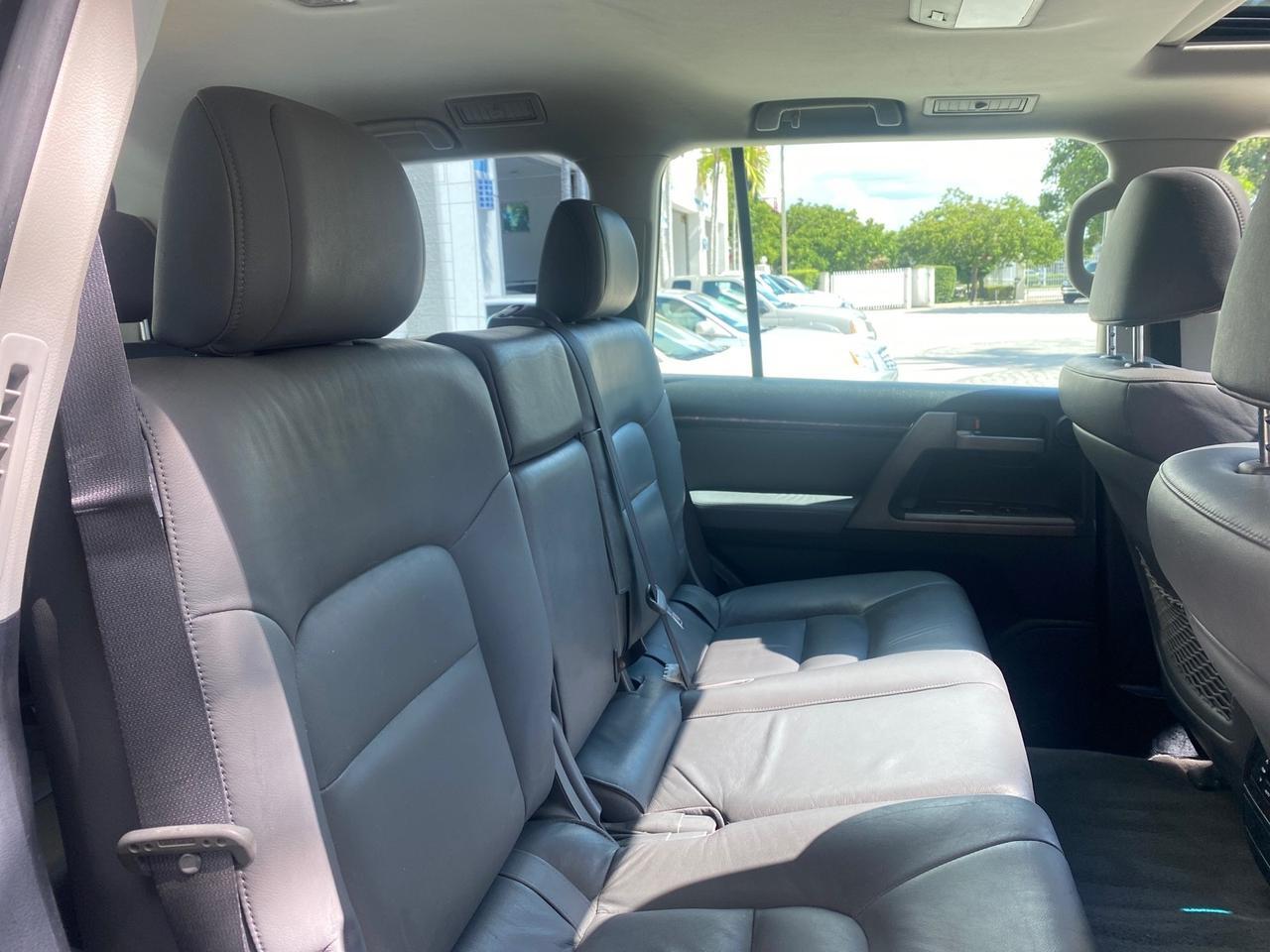 2008 Toyota Land Cruiser LOOKS LIKE NEW 4WD Pompano Beach FL