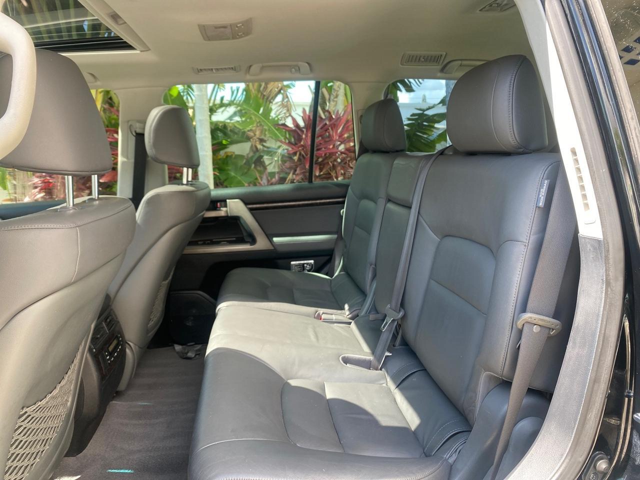 2008 Toyota Land Cruiser LOOKS LIKE NEW 4WD Pompano Beach FL