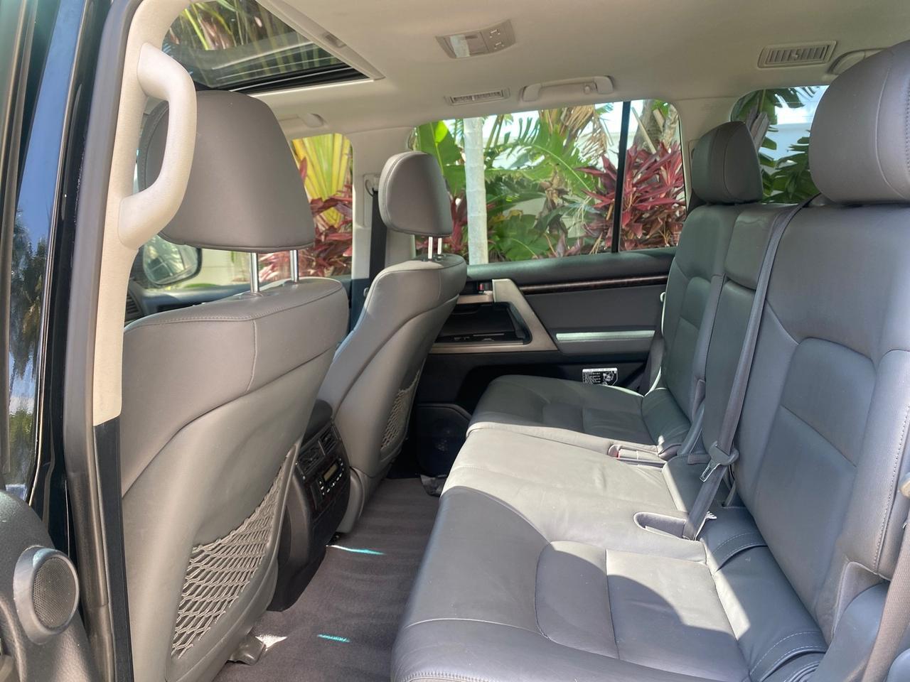 2008 Toyota Land Cruiser LOOKS LIKE NEW 4WD Pompano Beach FL