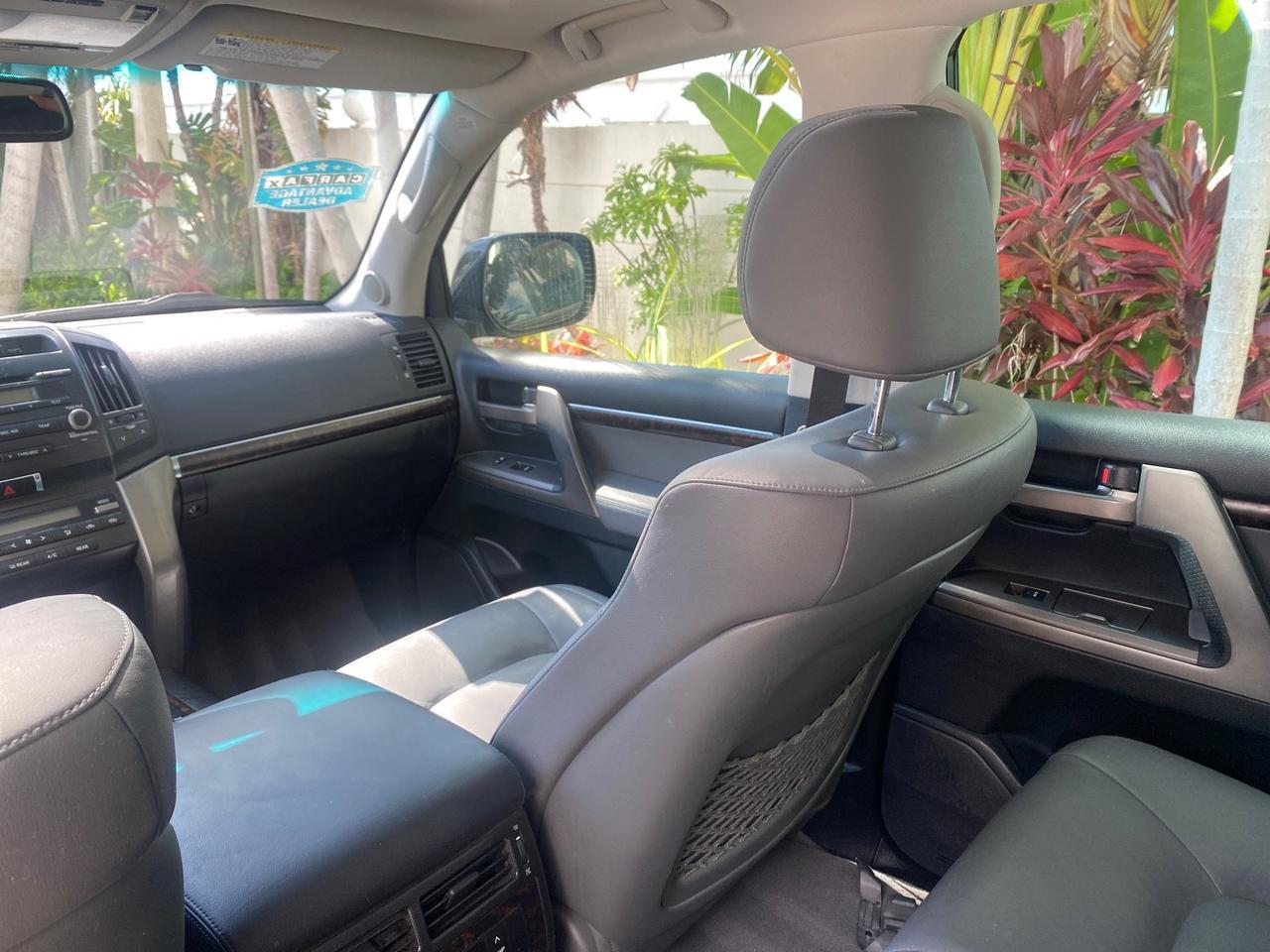2008 Toyota Land Cruiser LOOKS LIKE NEW 4WD Pompano Beach FL