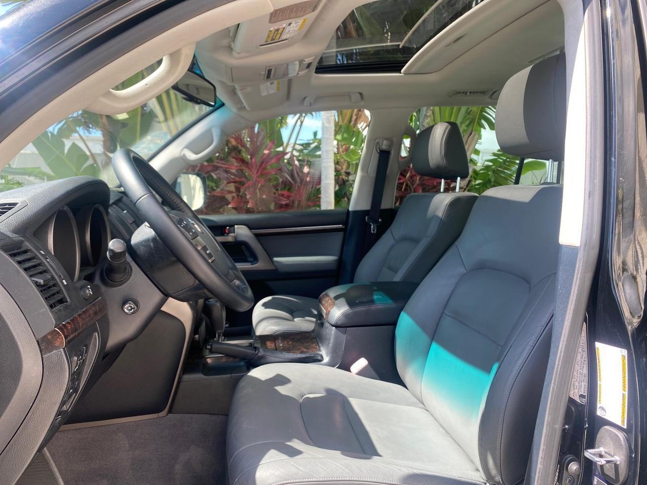 2008 Toyota Land Cruiser LOOKS LIKE NEW 4WD Pompano Beach FL