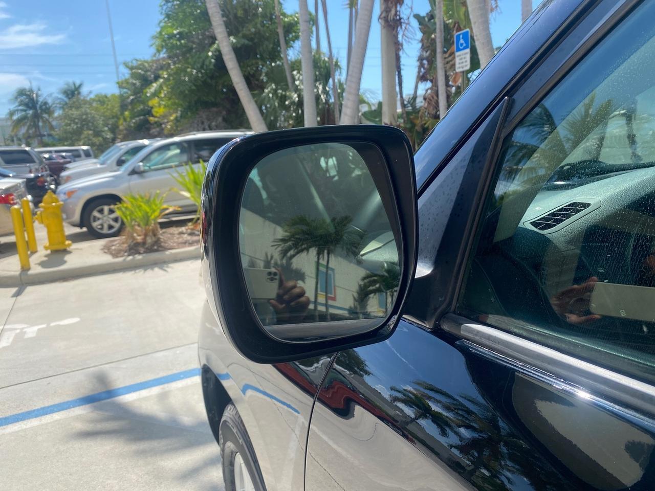 2008 Toyota Land Cruiser LOOKS LIKE NEW 4WD Pompano Beach FL