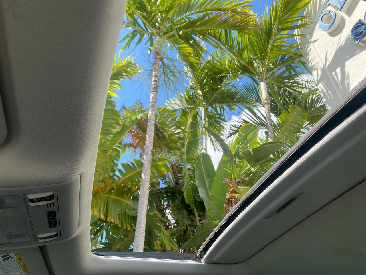 2008 Toyota Land Cruiser LOOKS LIKE NEW 4WD Pompano Beach FL