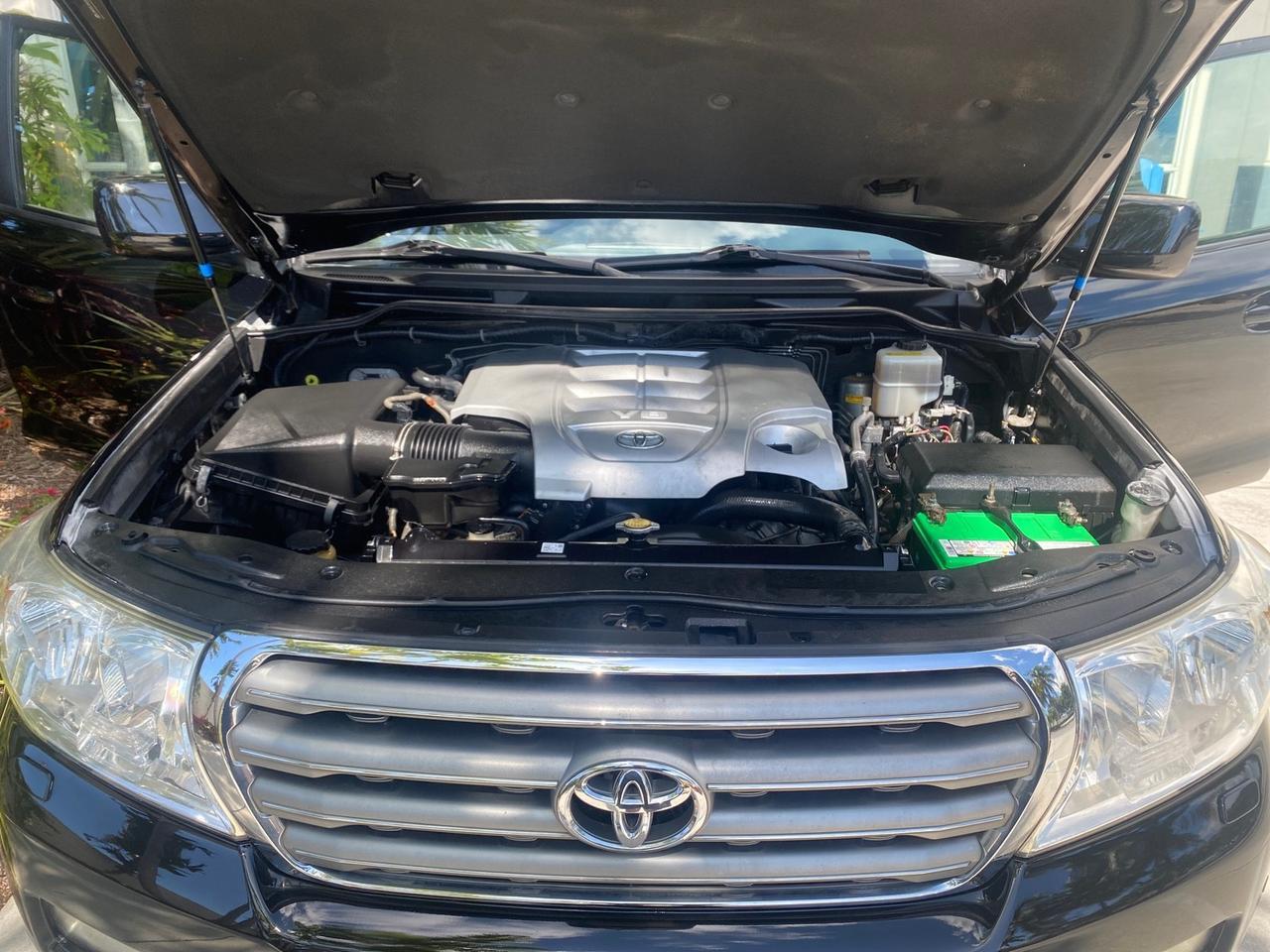 2008 Toyota Land Cruiser LOOKS LIKE NEW 4WD Pompano Beach FL