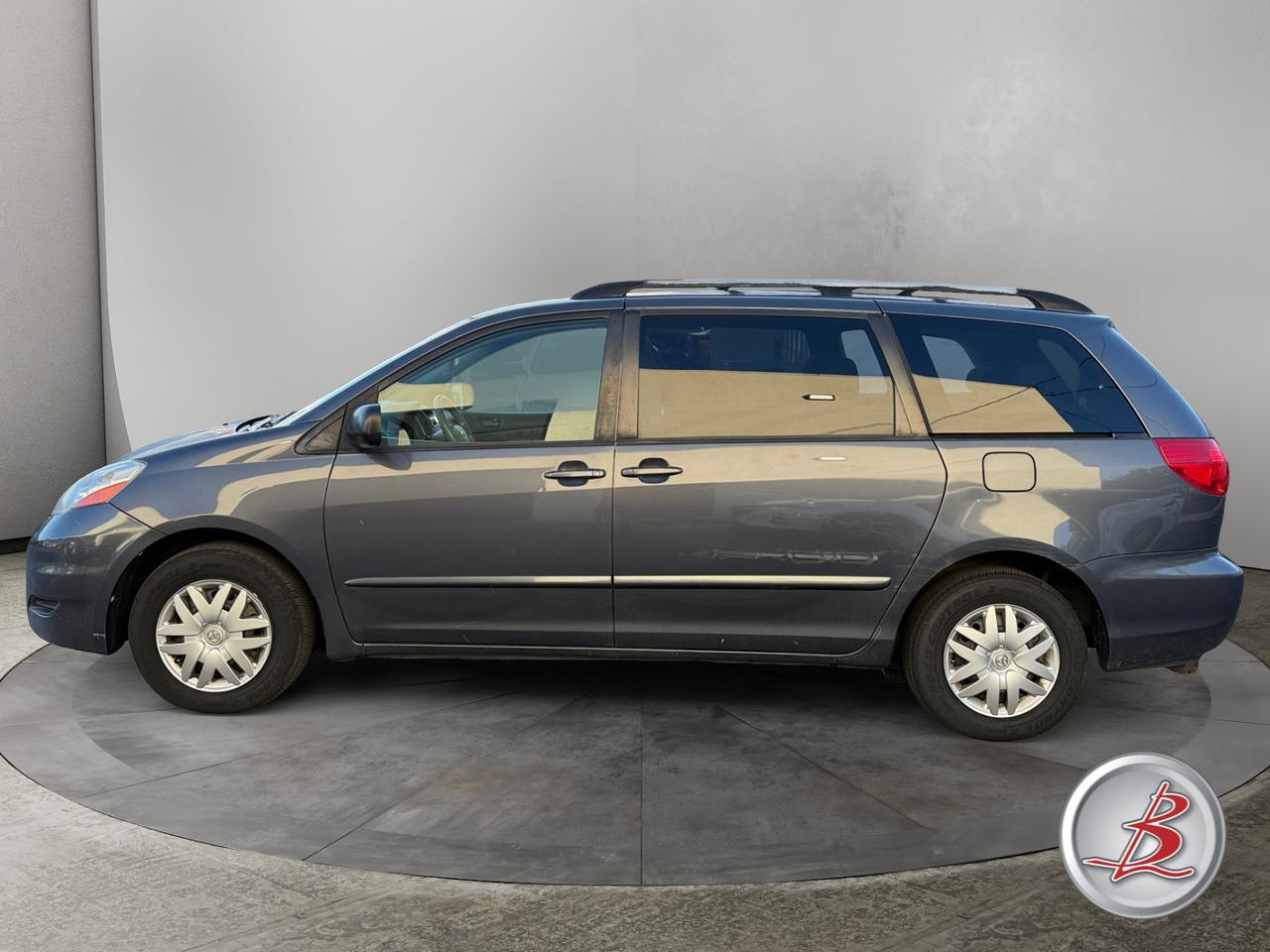 2008 Toyota SIENNA LE