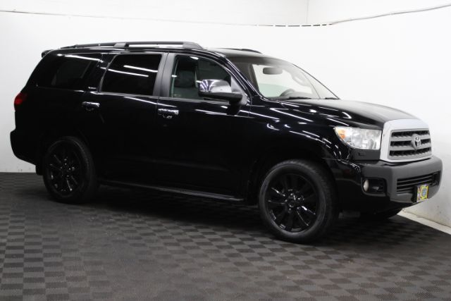 2008 Toyota Sequoia Platinum's photo