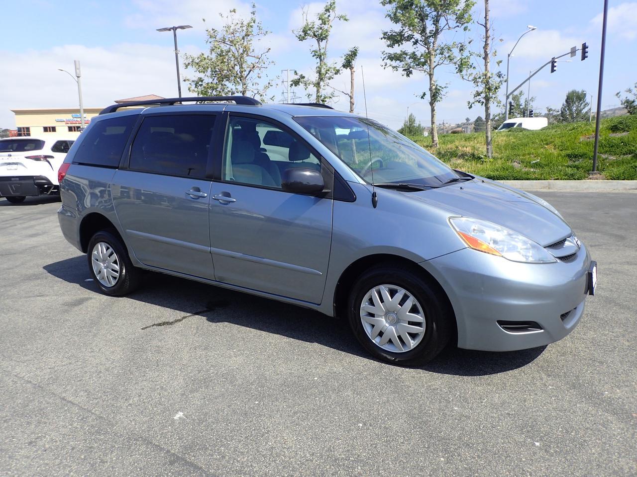 2008 Toyota Sienna LE