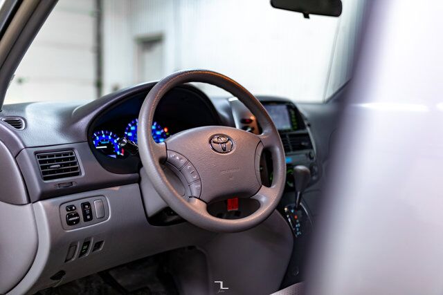 2008 Toyota Sienna LE Nav Red Deer AB