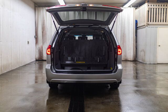2008 Toyota Sienna LE Nav Red Deer AB