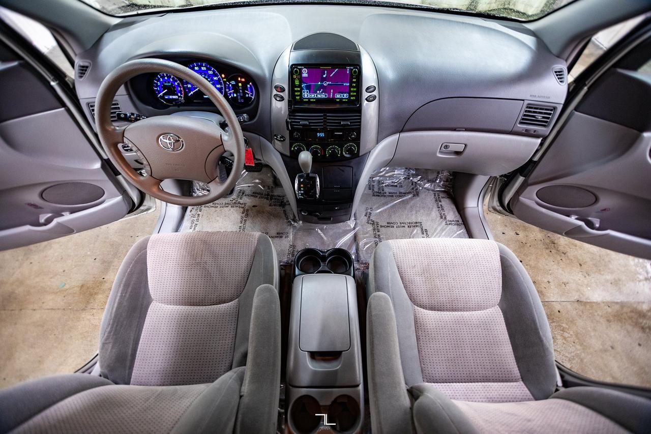 2008 Toyota Sienna LE Nav Red Deer AB