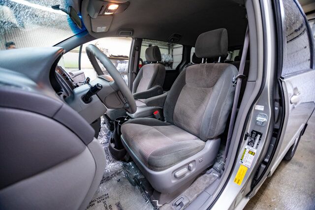 2008 Toyota Sienna LE Nav Red Deer AB