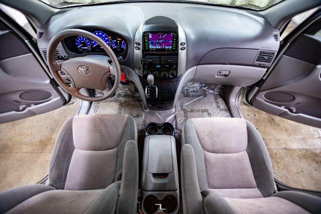 2008 Toyota Sienna LE Nav Red Deer AB