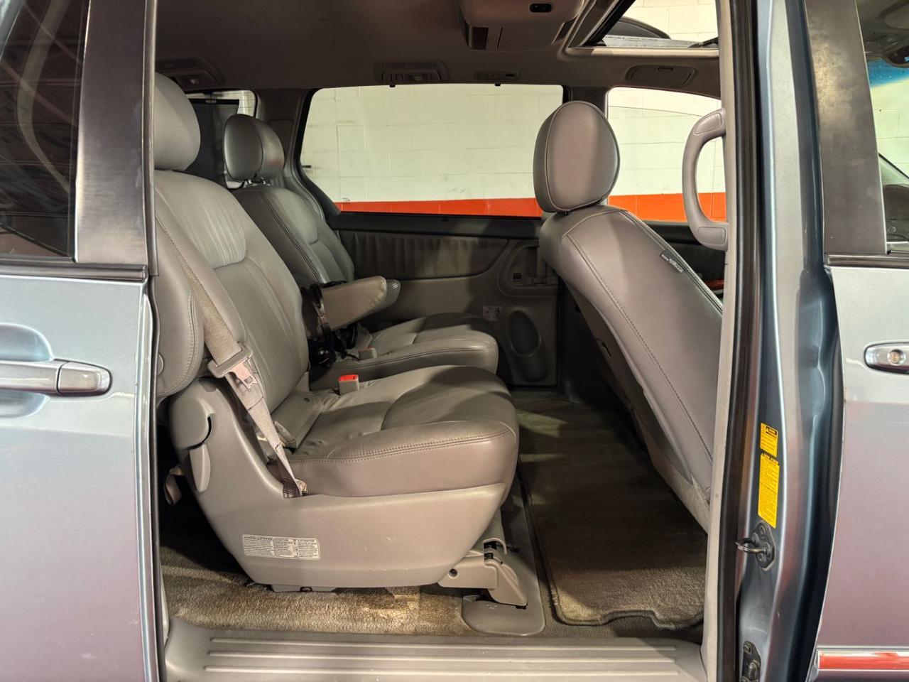 2008 Toyota Sienna Limited Franklin OH