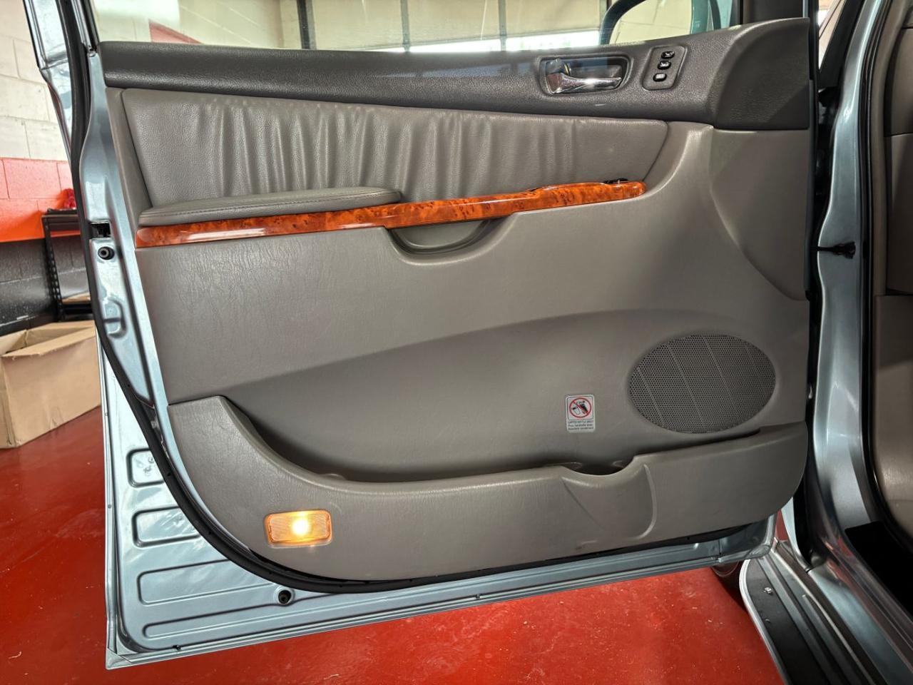 2008 Toyota Sienna Limited Franklin OH