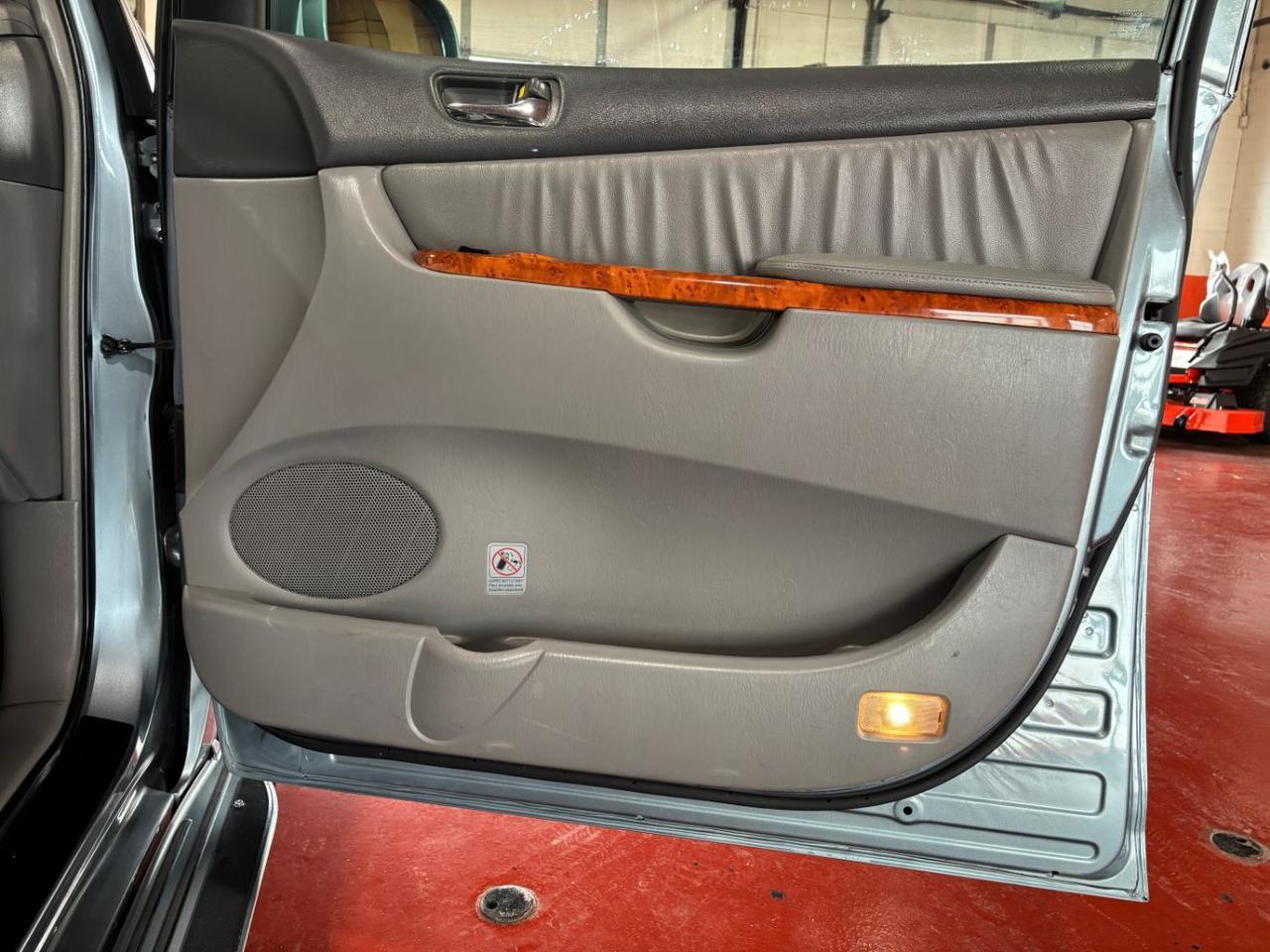 2008 Toyota Sienna Limited Franklin OH