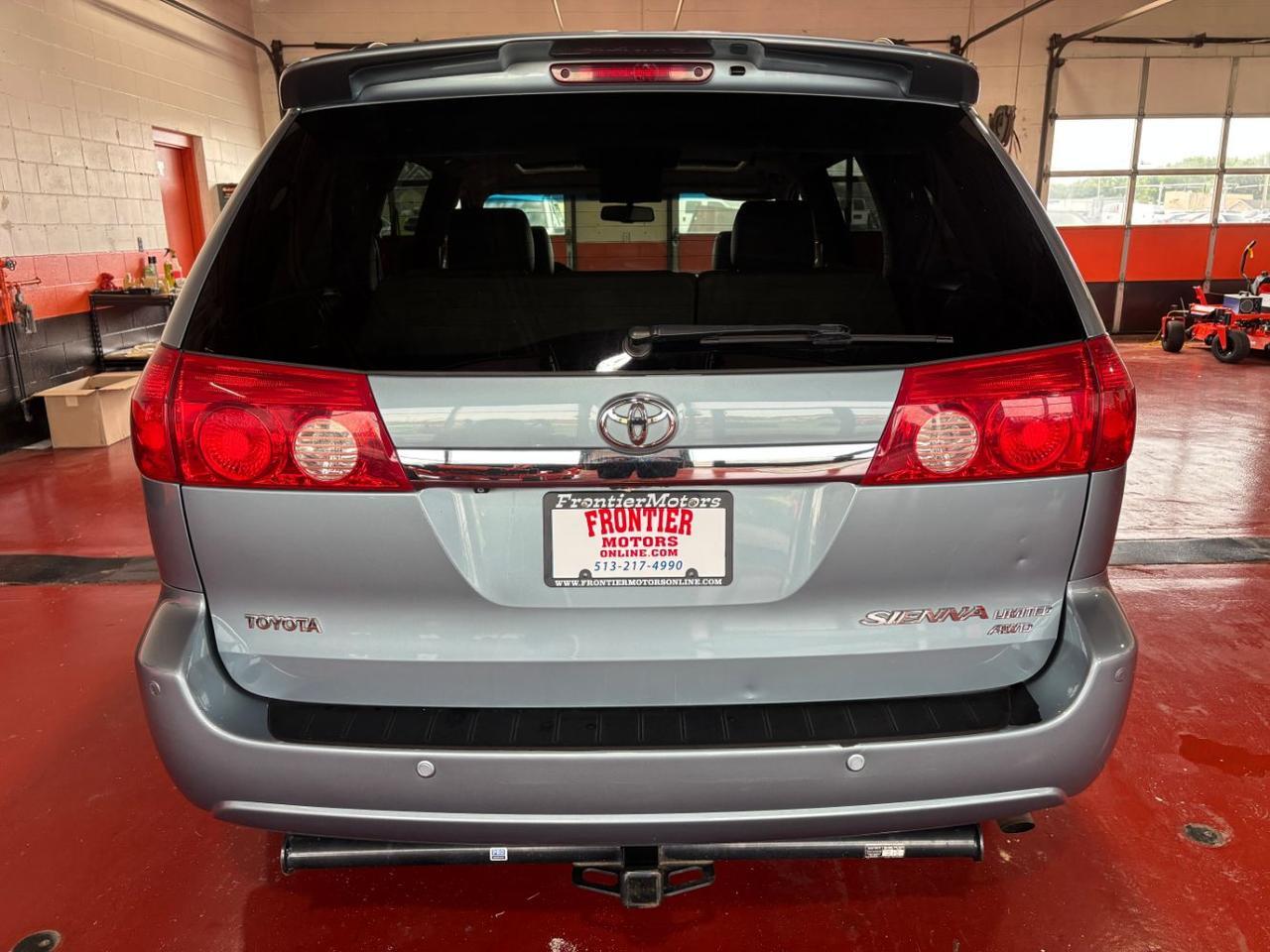 2008 Toyota Sienna Limited Franklin OH
