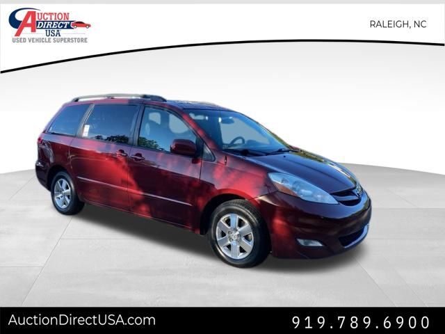 2008 Toyota Sienna XLE