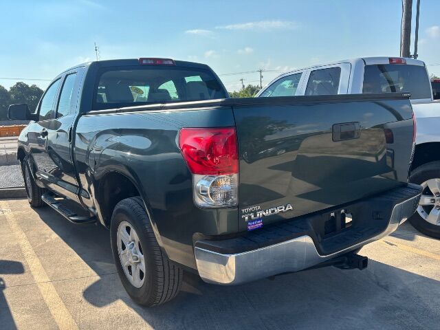 2008 Toyota Tundra Base 5.7L V8 | SR5 5.7L V8