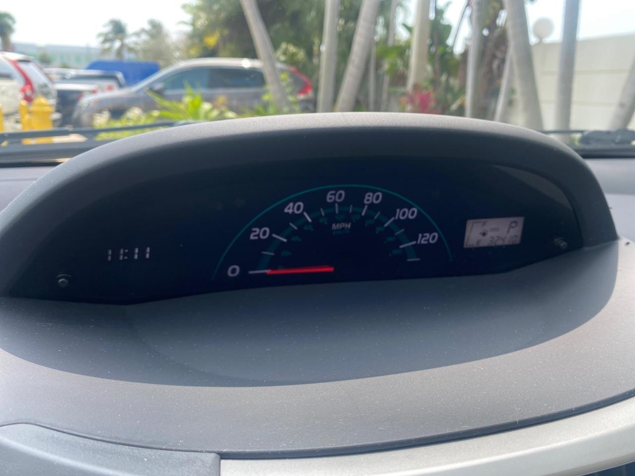 2008 Toyota Yaris AUTO AC LOW MILES 32,410 1 OWNER FL Pompano Beach FL