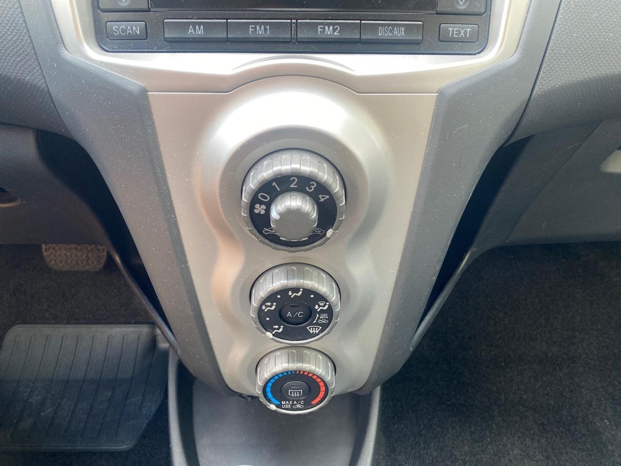 2008 Toyota Yaris AUTO AC LOW MILES 32,410 1 OWNER FL Pompano Beach FL