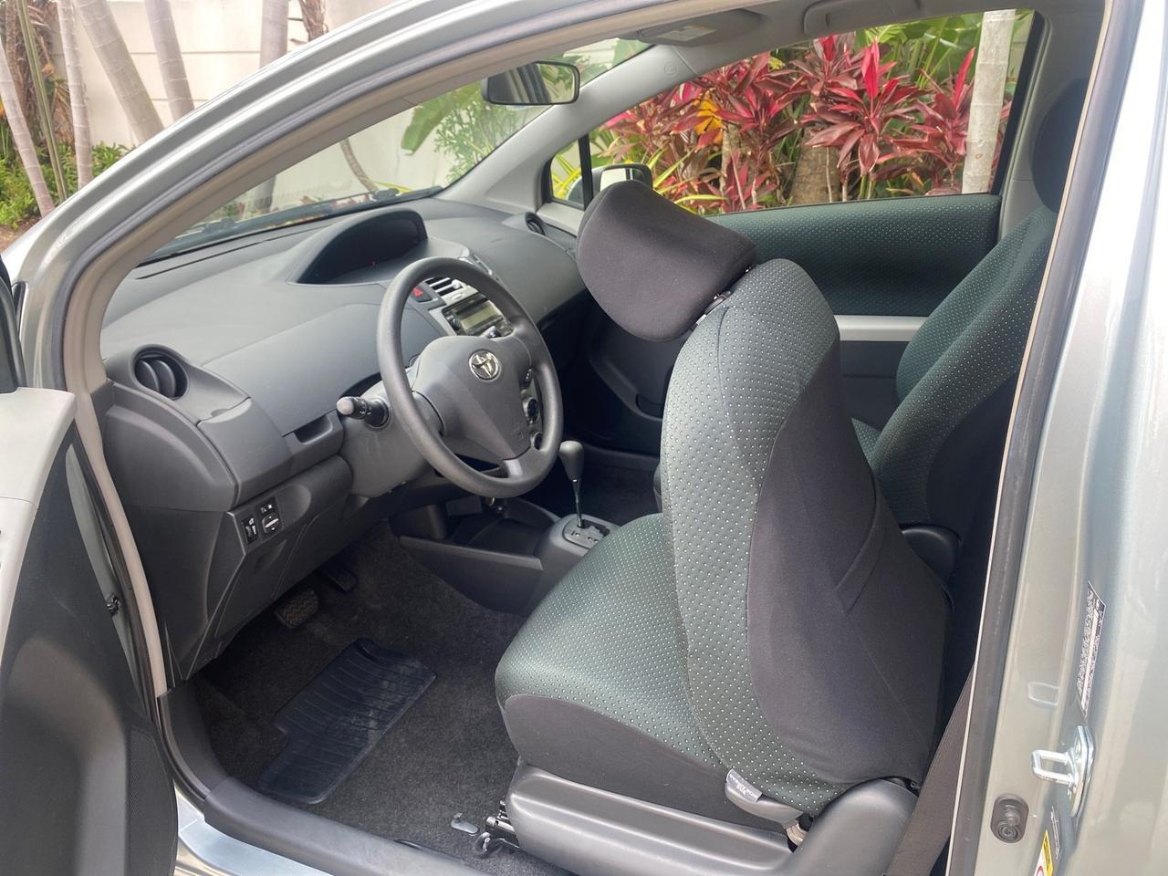 2008 Toyota Yaris AUTO AC LOW MILES 32,410 1 OWNER FL Pompano Beach FL