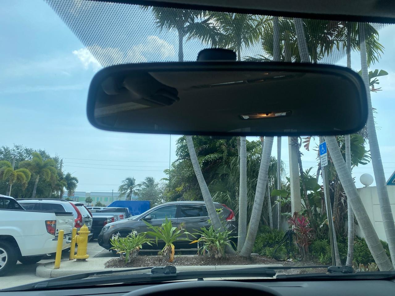 2008 Toyota Yaris AUTO AC LOW MILES 32,410 1 OWNER FL Pompano Beach FL