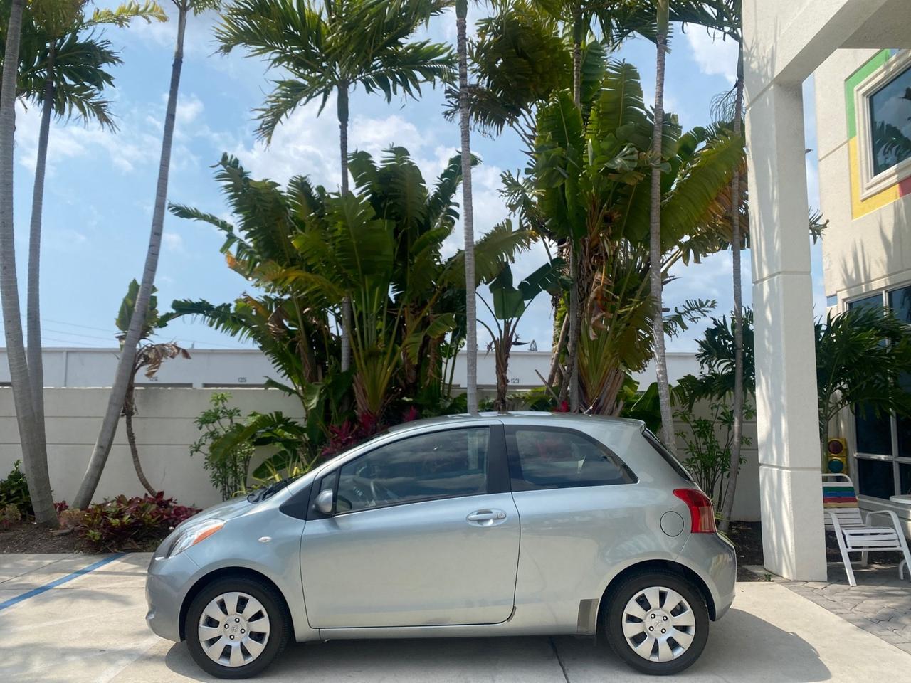 2008 Toyota Yaris AUTO AC LOW MILES 32,410 1 OWNER FL Pompano Beach FL