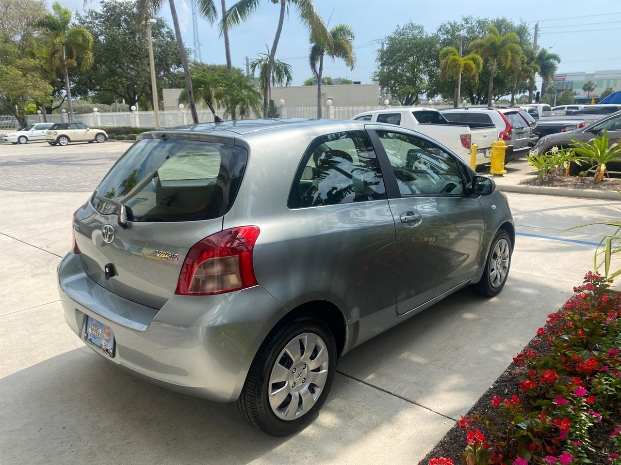 2008 Toyota Yaris AUTO AC LOW MILES 32,410 1 OWNER FL Pompano Beach FL