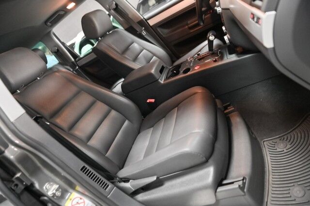 2008 Volkswagen Touareg V6 AWD 4dr SUV Chicago IL