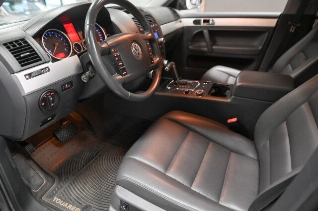 2008 Volkswagen Touareg V6 AWD 4dr SUV Chicago IL