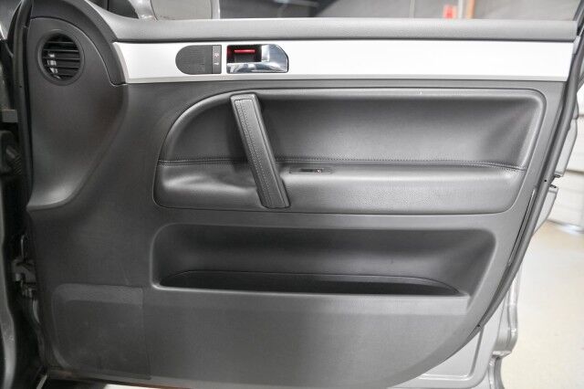 2008 Volkswagen Touareg V6 AWD 4dr SUV Chicago IL