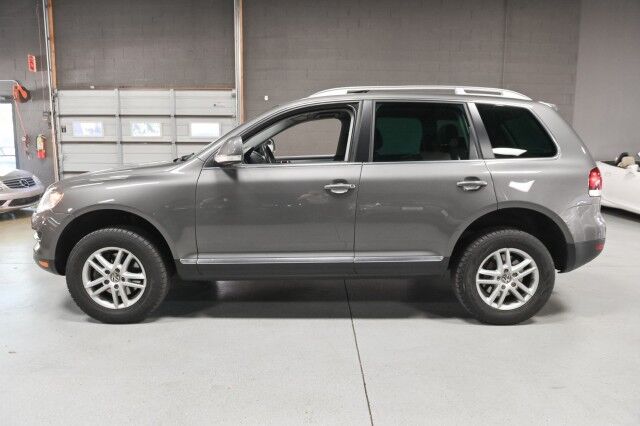 2008 Volkswagen Touareg V6 AWD 4dr SUV Chicago IL